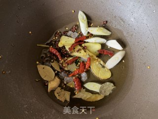 胡萝卜土豆炖排骨的做法步骤：7