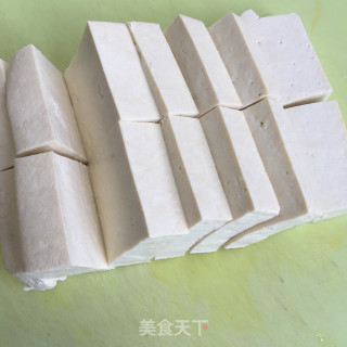 香菇烧豆腐的做法步骤：2