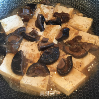 香菇烧豆腐的做法步骤：6