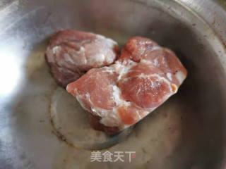 蒜苔炒肉丝的做法步骤：1