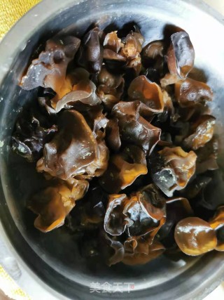 蒜苔炒肉丝的做法步骤：3