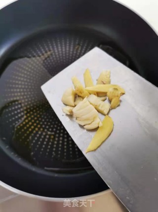 蒜苔炒肉丝的做法步骤：5