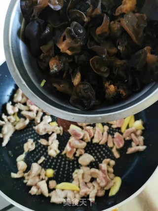蒜苔炒肉丝的做法步骤：7