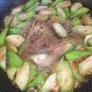蒜蓉粉丝烧丝瓜的做法步骤：7
