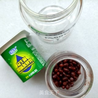 红豆樱桃酸奶杯的做法步骤：1
