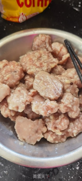 牛肉丸子的做法步骤：3