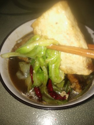 香煎豆腐烧手撒包菜的做法步骤：14