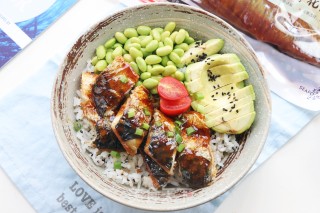 照烧青花鱼盖饭poke bowl的做法步骤：4