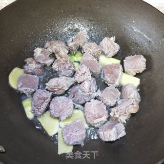 番茄土豆炖牛腩的做法步骤：6