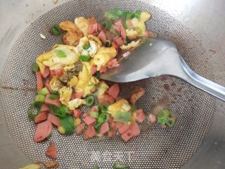 香蕉炒饭的做法步骤：5
