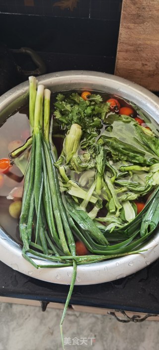 牛肉汤面的做法步骤：2