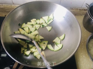 鸡蛋番茄尕面片的做法步骤：5