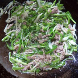 时蔬炒肉的做法步骤：9