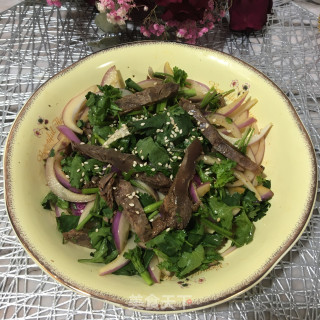 牛肉拌洋葱香菜的做法步骤：5