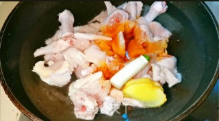 辣子鸡块的做法步骤：3