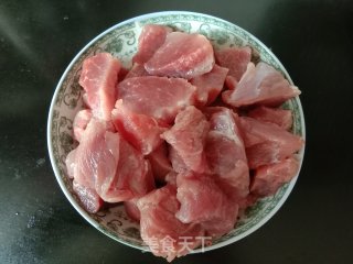 猪肉丸的做法步骤：1