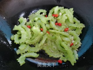 清炒苦瓜的做法步骤：4