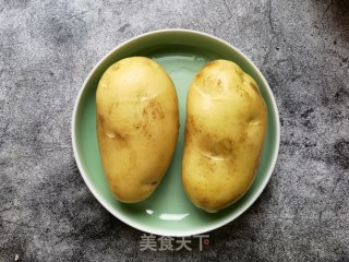 蒸土豆的做法步骤：1