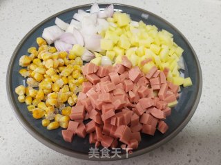 洋葱土豆炒米饭的做法步骤：1