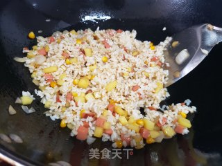 洋葱土豆炒米饭的做法步骤：3
