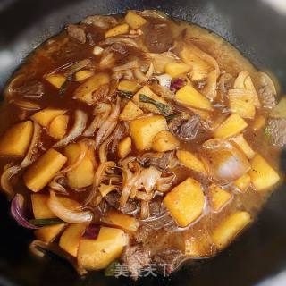 黑椒土豆牛肉饭的做法步骤：6