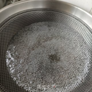 茼蒿叶子拌鸡蛋的做法步骤：3
