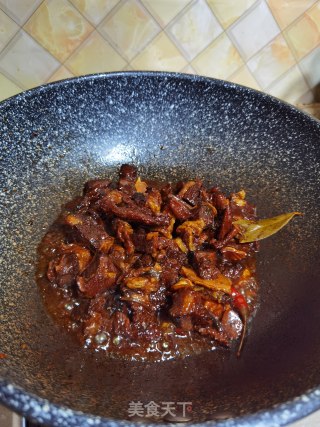 酱烧牛腩的做法步骤：14