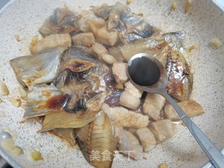 玉昌鲞烧肉的做法步骤：8