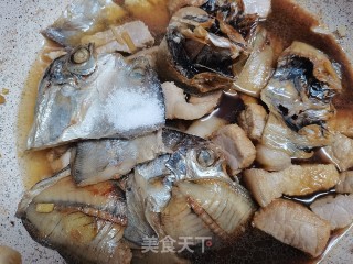 玉昌鲞烧肉的做法步骤：9