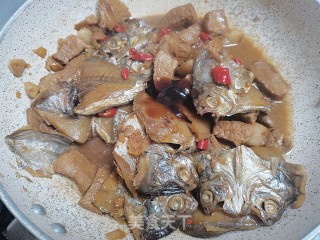 玉昌鲞烧肉的做法步骤：11
