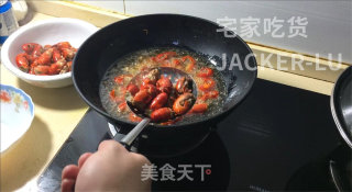 简易版麻辣小龙虾，好吃又简单，麻辣鲜香。的做法步骤：5