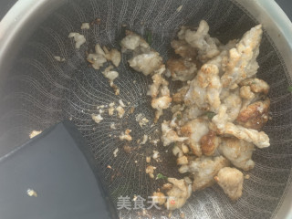 鲜菇鱼汤的做法步骤：2