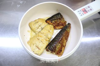 低脂青花鱼卷饼的做法步骤：10