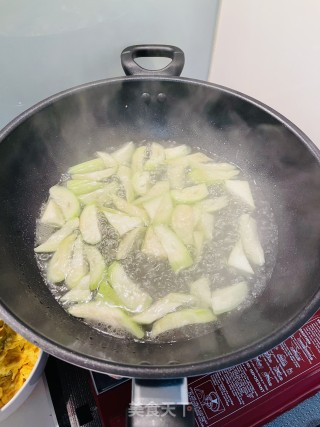 丝瓜煎蛋汤的做法步骤：10