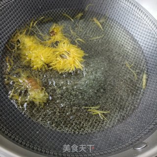 雪梨菊花冻的做法步骤：10