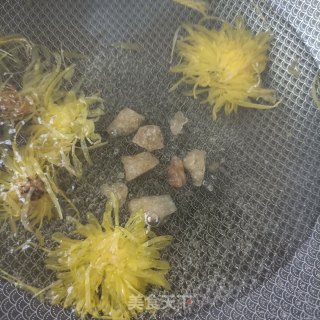 雪梨菊花冻的做法步骤：11
