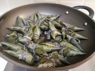 端午节这样的粽子可以吃10个～手指粽子的做法步骤：6