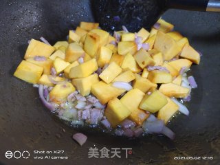 培根南瓜浓汤的做法步骤：3