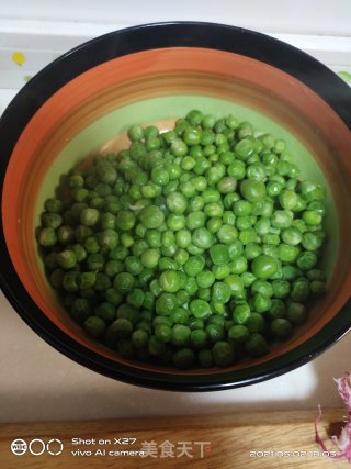 培根炒豌豆的做法步骤：1