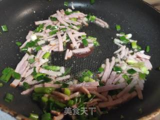 培根炒豌豆的做法步骤：3
