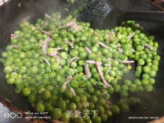 培根炒豌豆的做法步骤：5