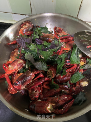 蒜蓉紫苏小龙虾的做法步骤：6