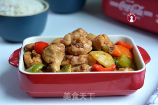 嫩滑味美的黄焖鸡的做法步骤：13