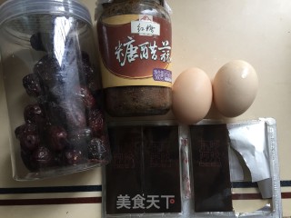 阿胶红枣蛋的做法步骤：1