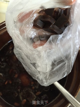 阿胶红枣蛋的做法步骤：7