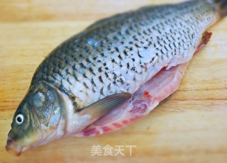 酱焖鲤鱼#下饭菜#的做法步骤：2