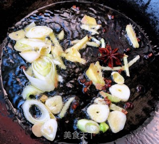 酱焖鲤鱼#下饭菜#的做法步骤：5