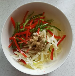 炝拌土豆丝的做法步骤：6