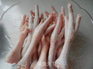 红烧鸡爪的做法步骤：3