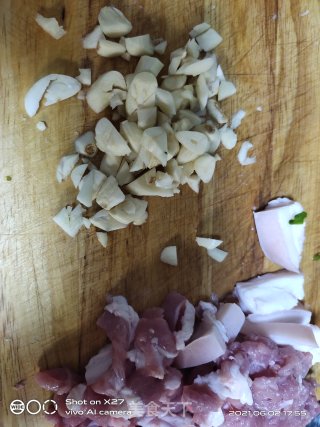 肉片炒黄瓜的做法步骤：1